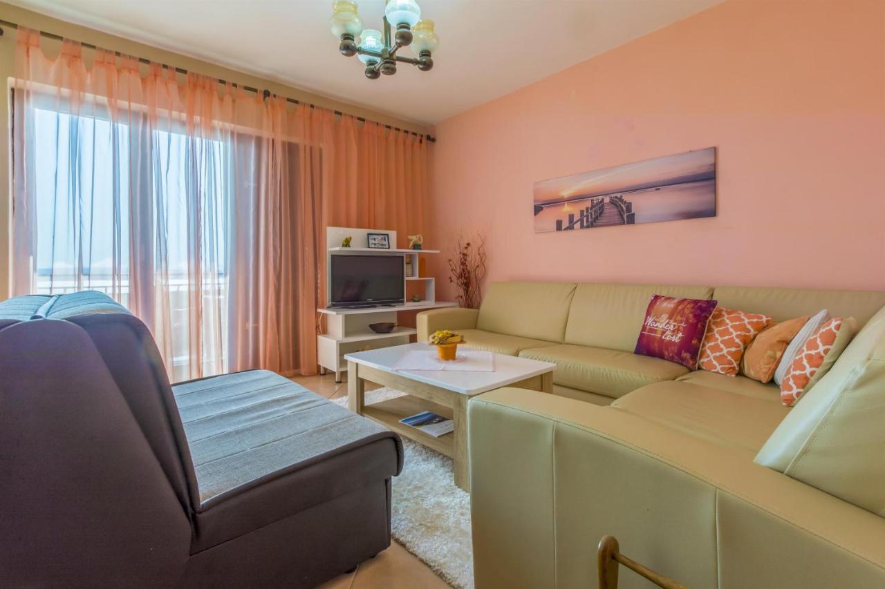 Apartments Dragica Dramalj Eksteriør billede